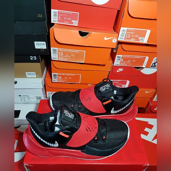 NIKE KYRIE 3 LOW MEN'S US SIZE 13 BRAND NEW IN BOX - Picture 10 of 10